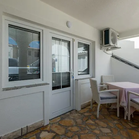 Tanja & Josipa * Pag Town