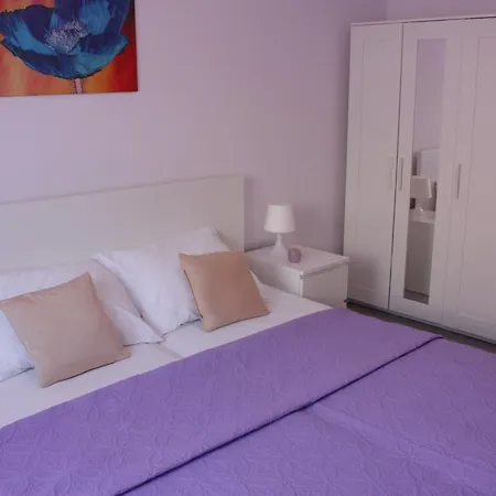 Tanja & Josipa Apartment Pag Town