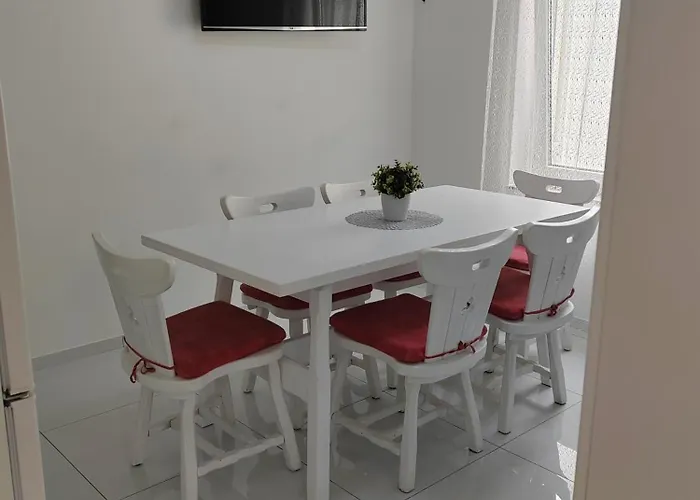 Tanja & Josipa 帕格