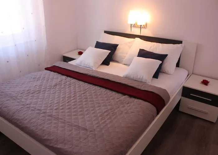 Tanja & Josipa 帕格